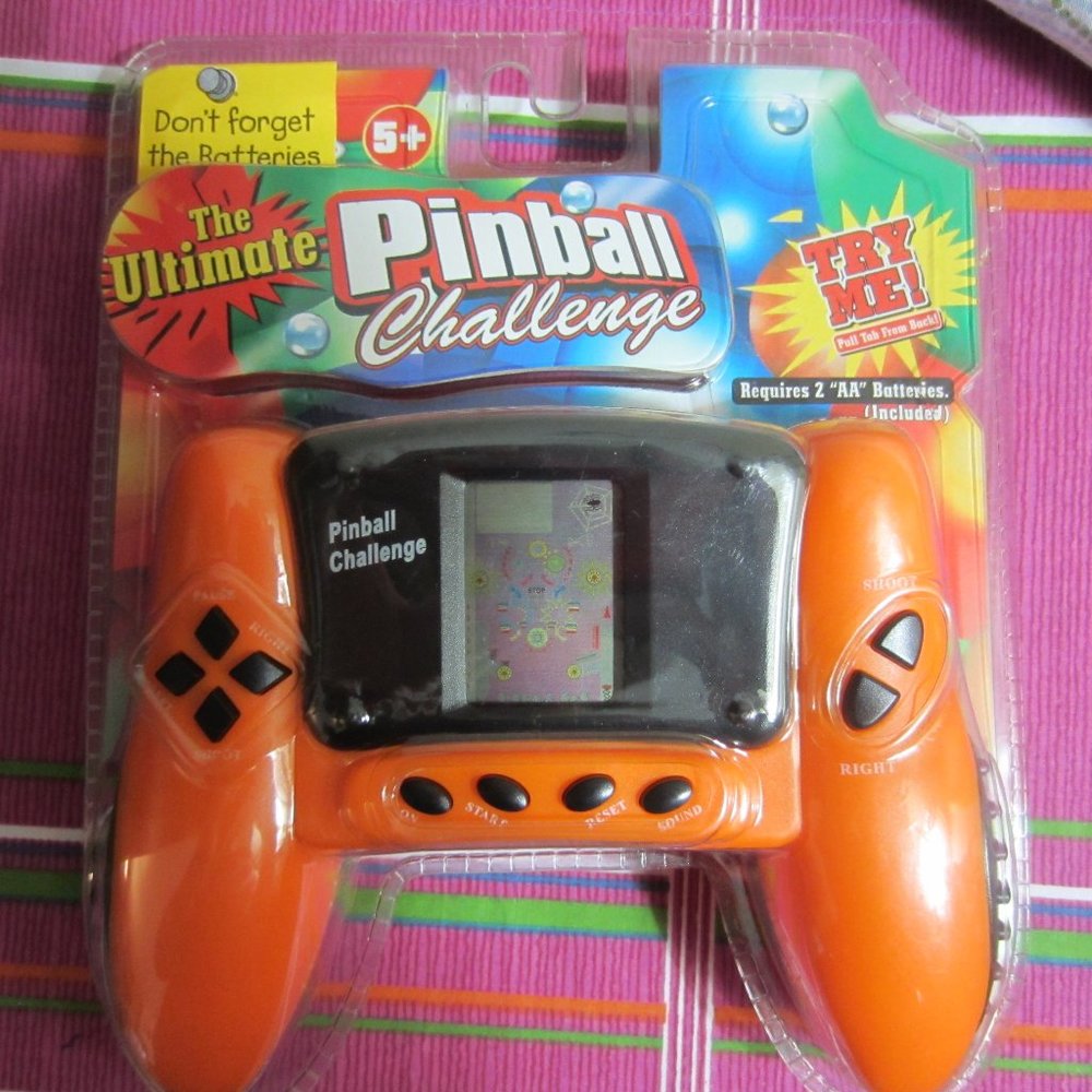 VINTAGE-TECHNO SOURCE LCD PINBALL CHALLENGE HANDHELD GAME